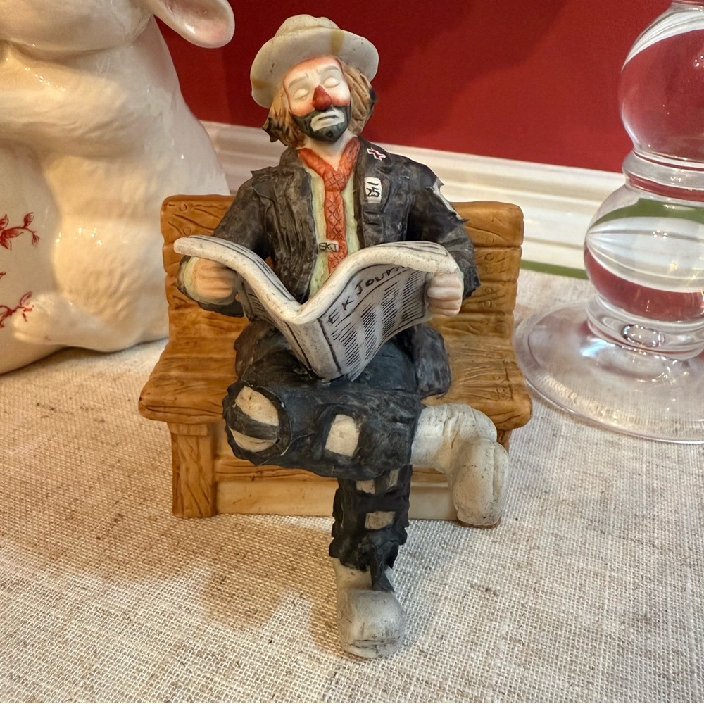 Vintage Emmett Kelly Jr Flambro Miniature Circus Carnival Clown Figurine